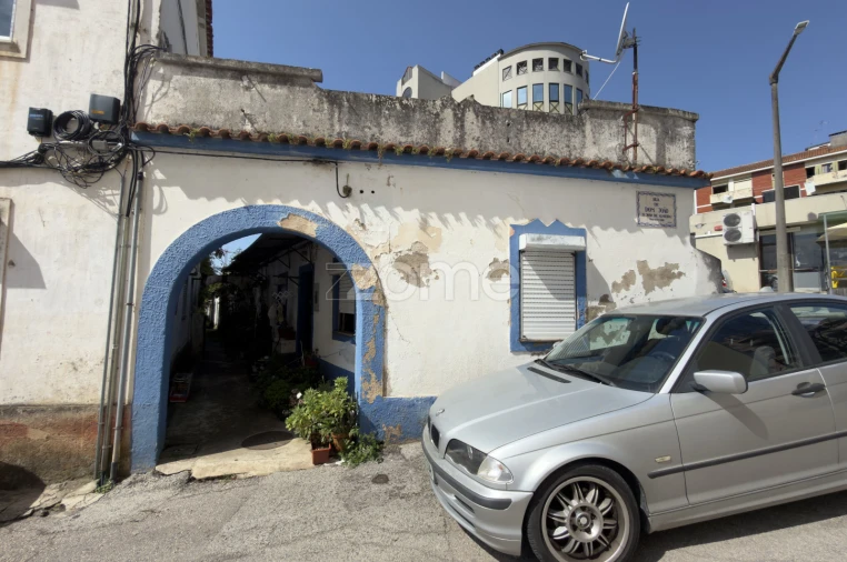 Moradia T13 para Venda em Sé Nova, Santa Cruz, Almedina e São Bartolomeu Foto 2