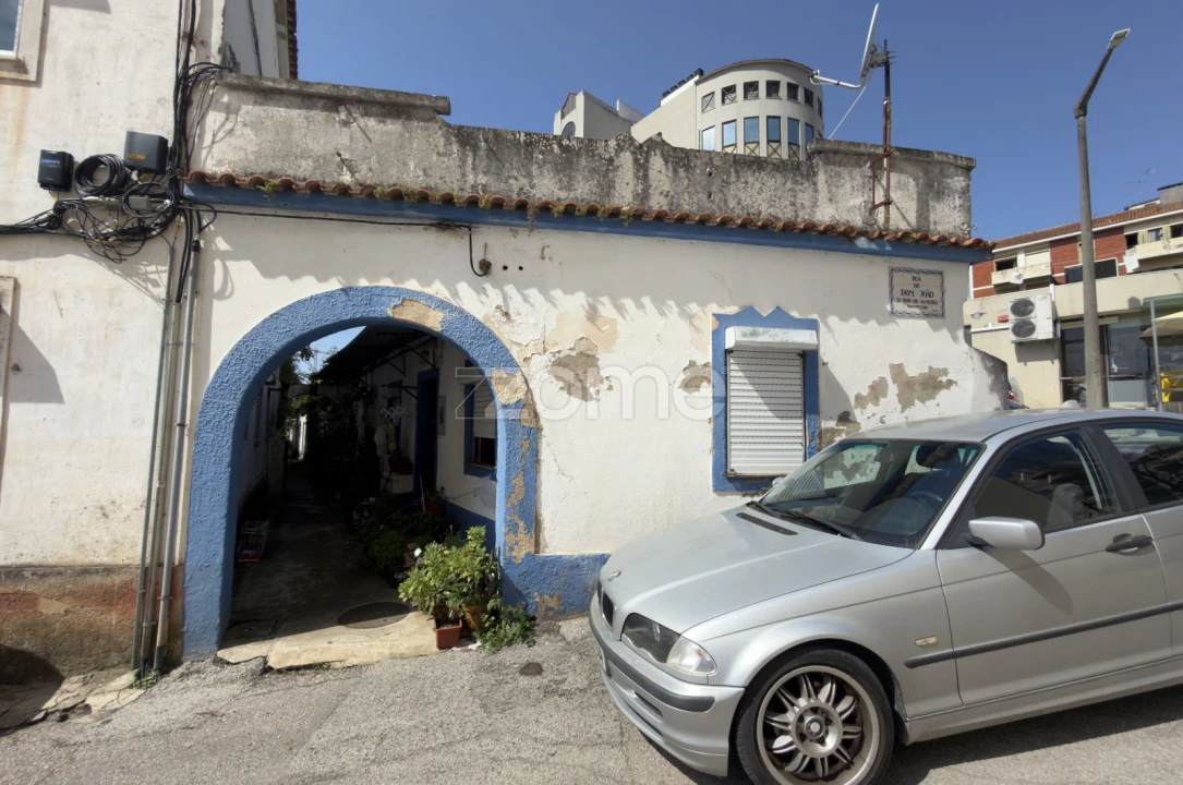 Moradia T13 para Venda em Sé Nova, Santa Cruz, Almedina e São Bartolomeu Foto 2