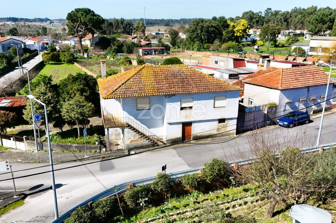 Moradia T5 para Venda em Sangalhos Foto 6