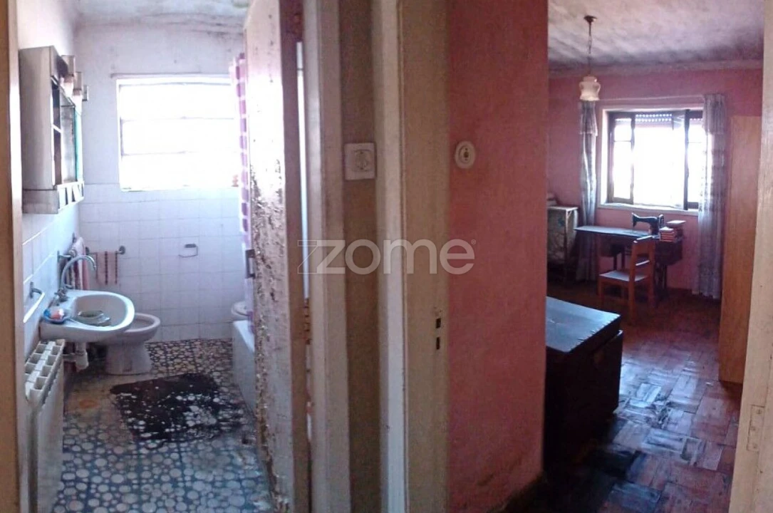 Moradia T5 para Venda em Sangalhos Foto 23