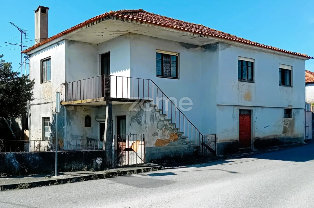 Moradia T5 para Venda em Sangalhos Foto 8