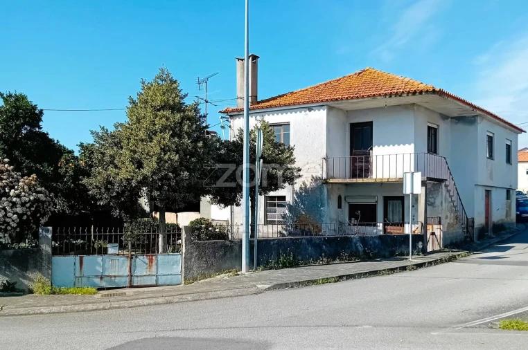 Moradia T5 para Venda em Sangalhos Foto 13