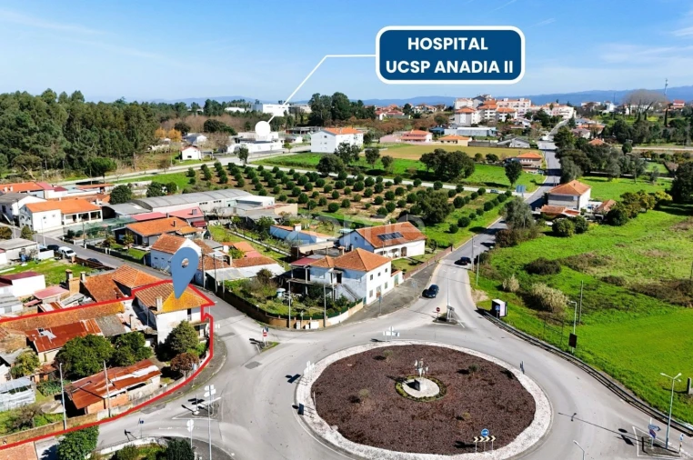 Moradia T5 para Venda em Sangalhos Foto 4