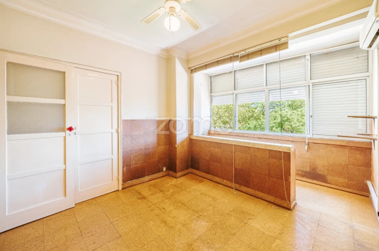 Apartamento T2 para Venda em Alvalade Foto 10