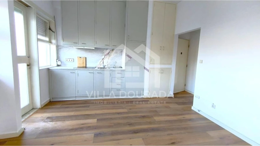 Apartamento para Venda em Lordelo do Ouro e Massarelos Foto 6