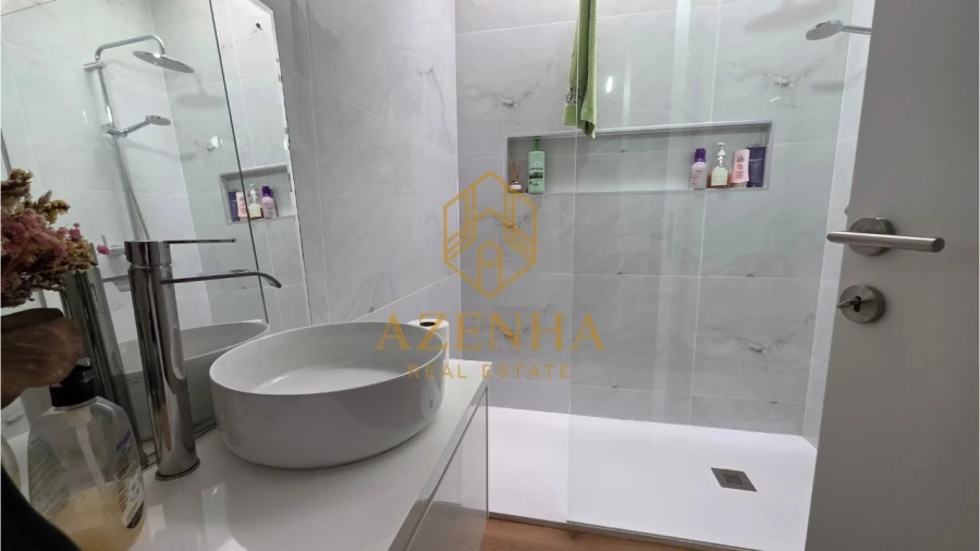 Moradia T4 para Venda em Nogueira e Silva Escura Foto 32