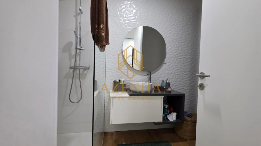 Moradia T4 para Venda em Nogueira e Silva Escura Foto 33