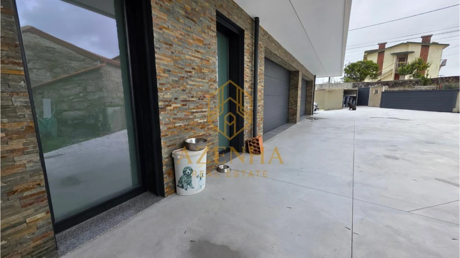 Moradia T4 para Venda em Nogueira e Silva Escura Foto 40