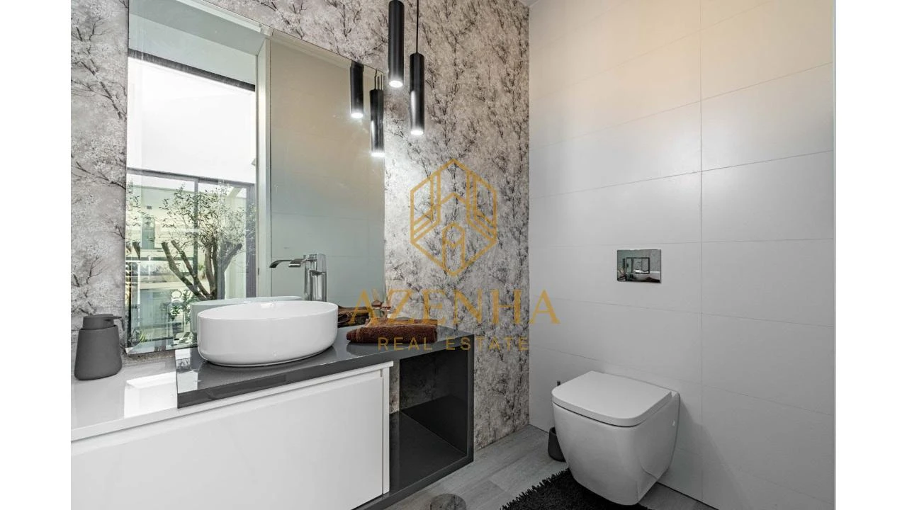 Moradia T4 para Venda em Nogueira e Silva Escura Foto 26