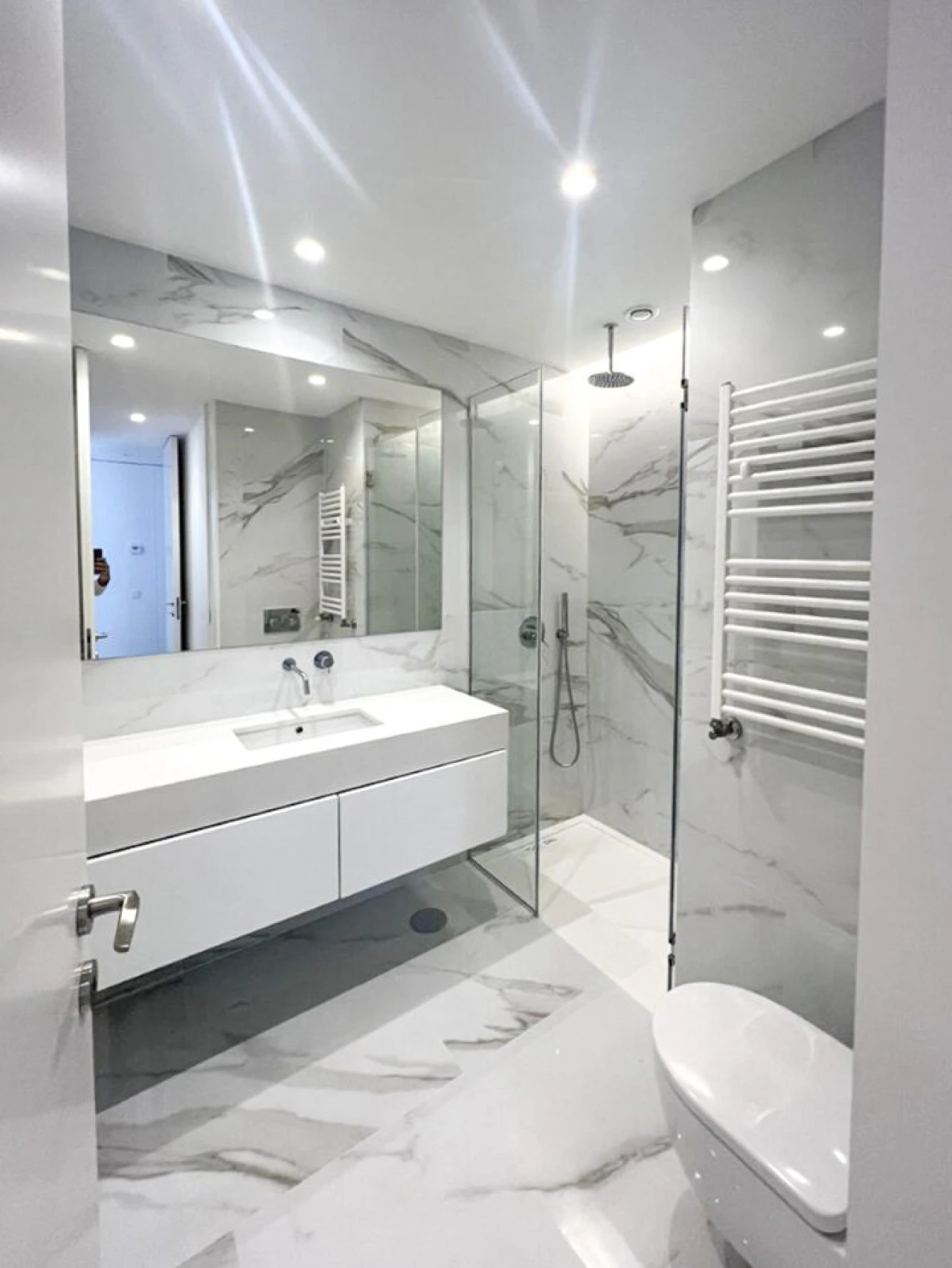 Apartamento T4 para Venda em Lordelo do Ouro e Massarelos Foto 14