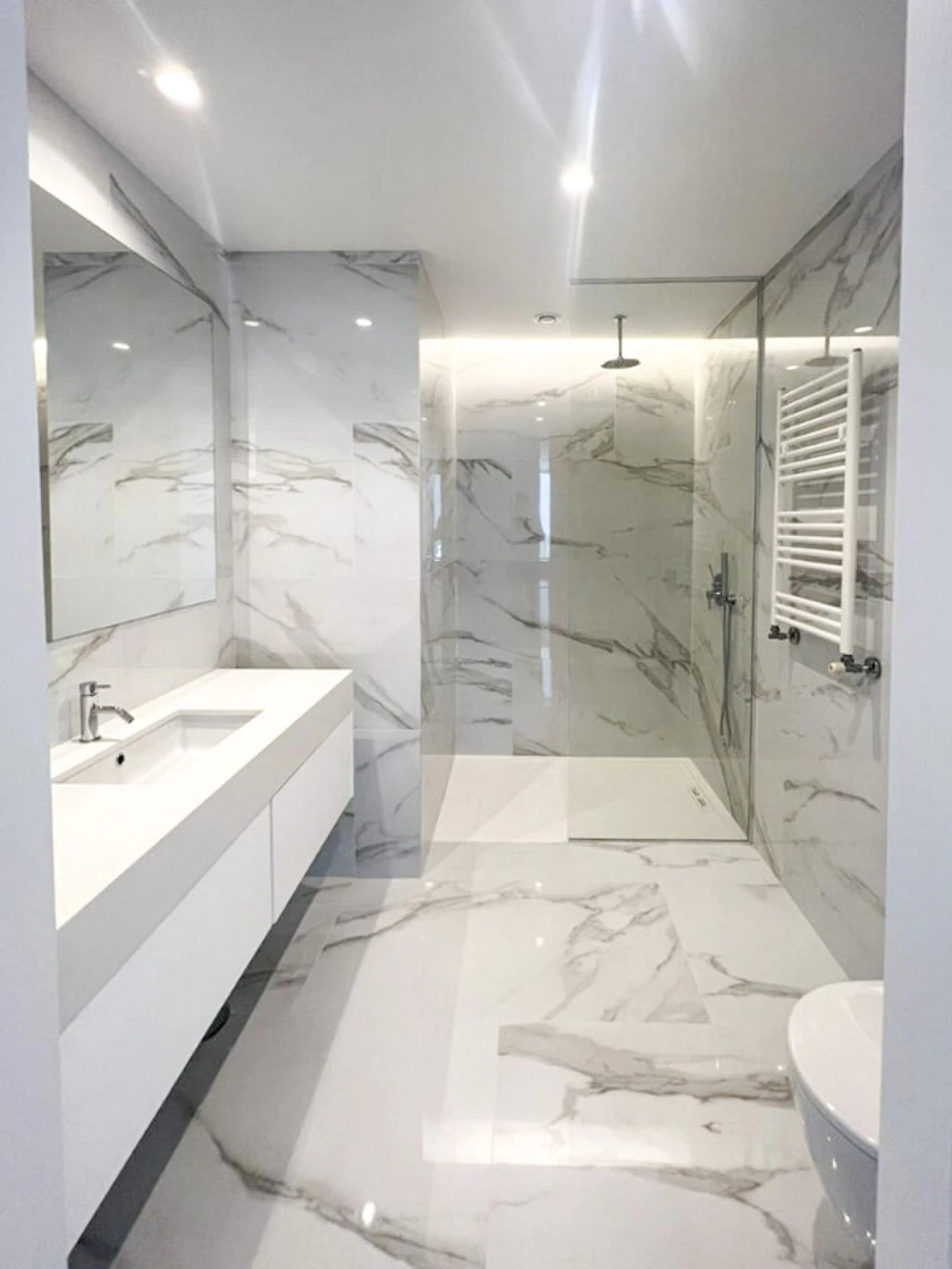 Apartamento T4 para Venda em Lordelo do Ouro e Massarelos Foto 16