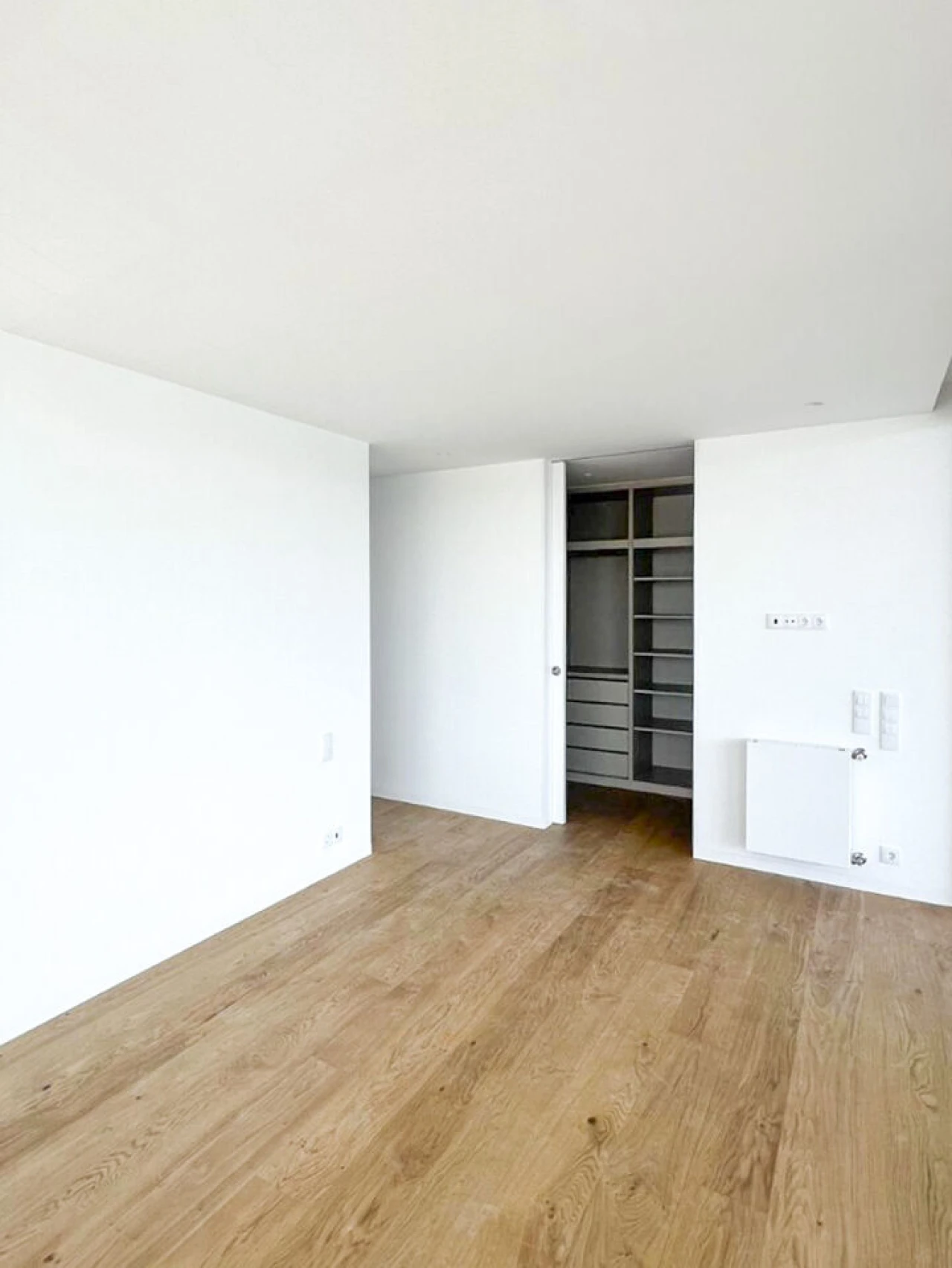 Apartamento T4 para Venda em Lordelo do Ouro e Massarelos Foto 18
