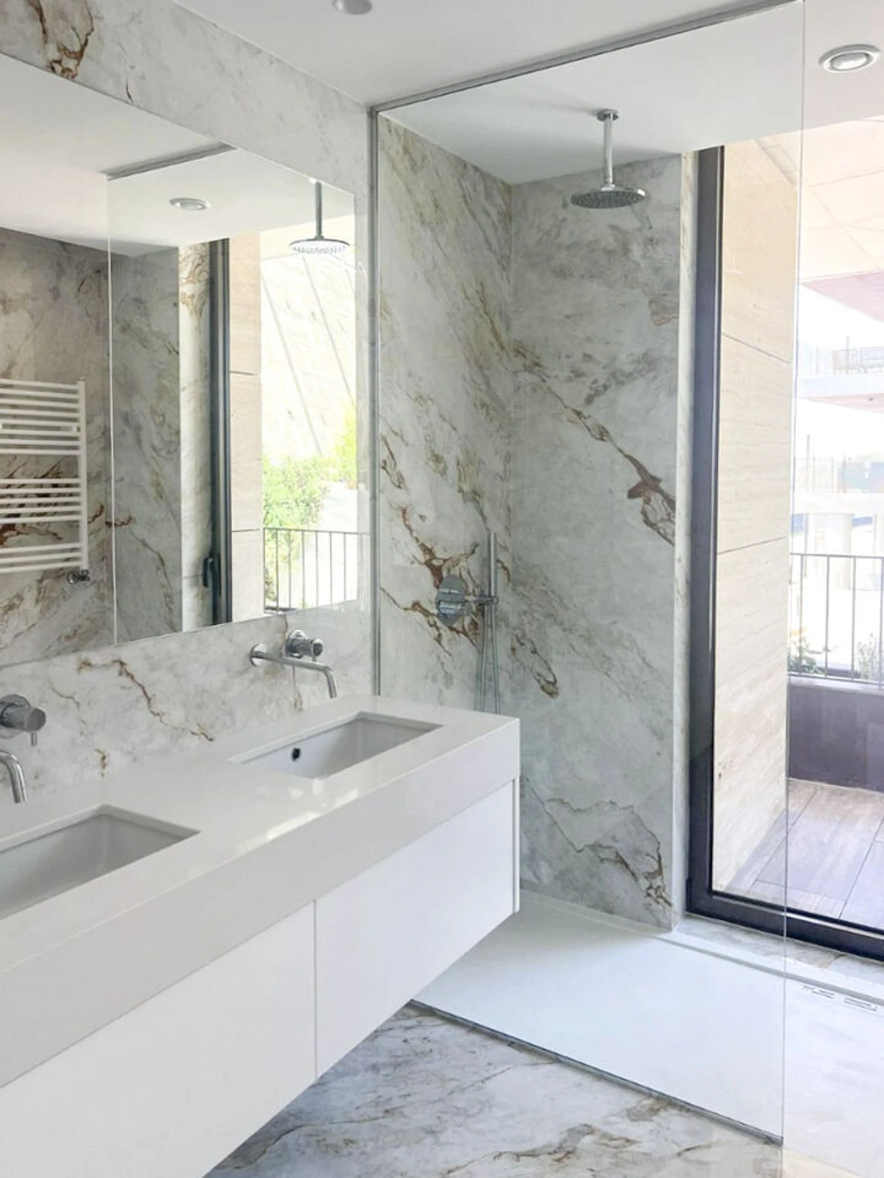 Apartamento T4 para Venda em Lordelo do Ouro e Massarelos Foto 22