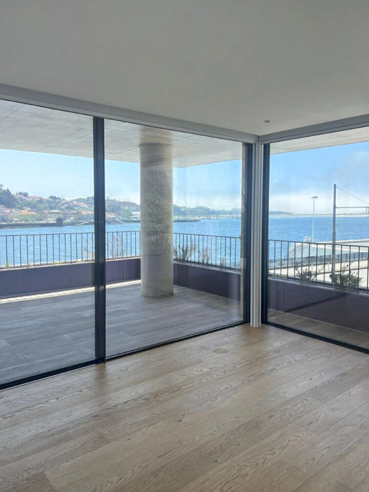 Apartamento T4 para Venda em Lordelo do Ouro e Massarelos Foto 24