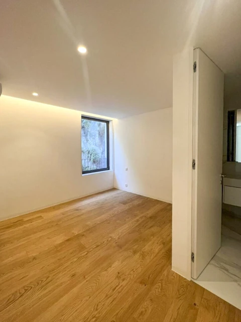 Apartamento T4 para Venda em Lordelo do Ouro e Massarelos
