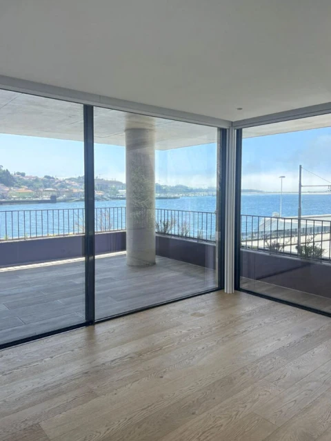 Apartamento T4 para Venda em Lordelo do Ouro e Massarelos