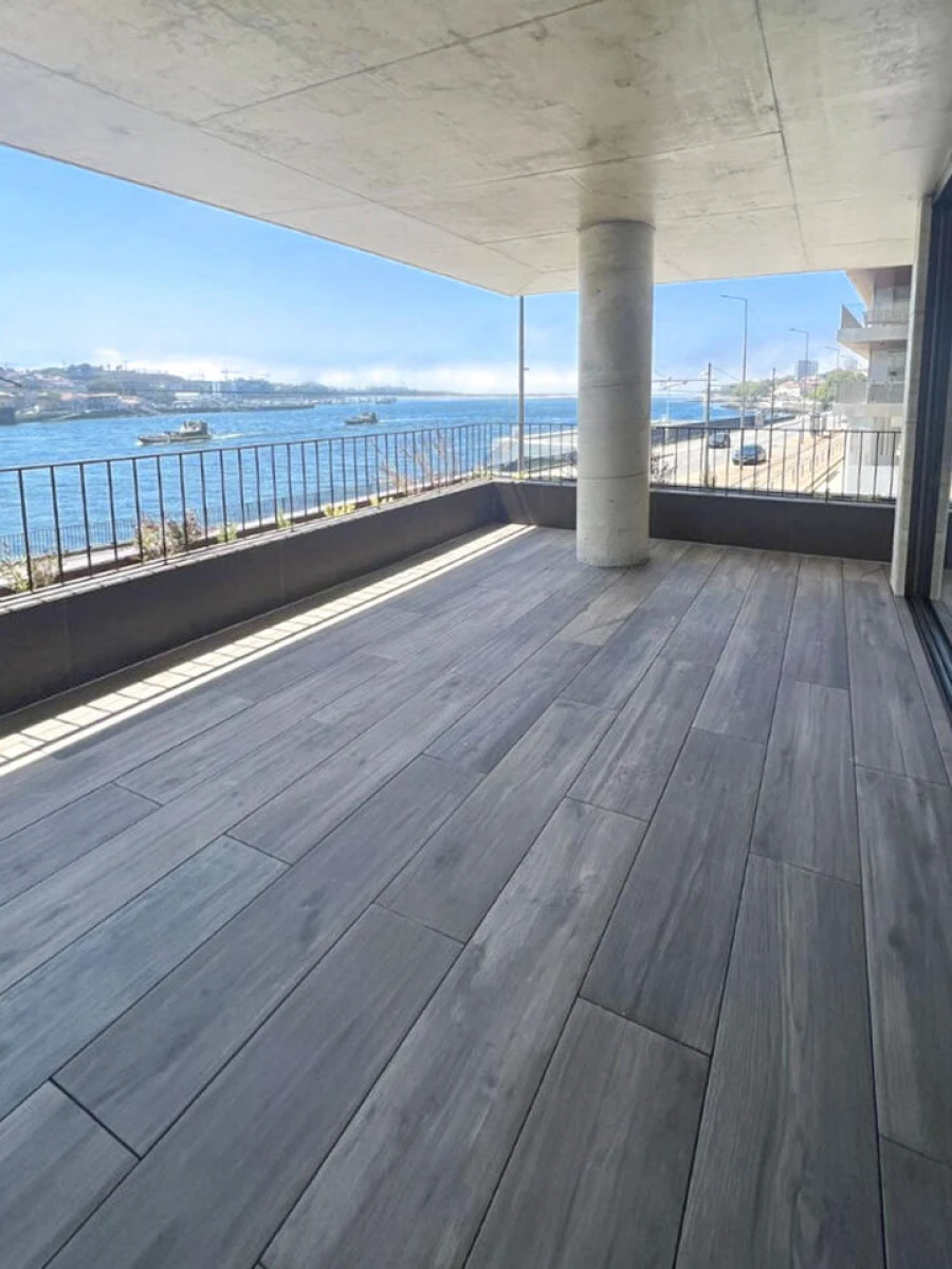 Apartamento T4 para Venda em Lordelo do Ouro e Massarelos Foto 6