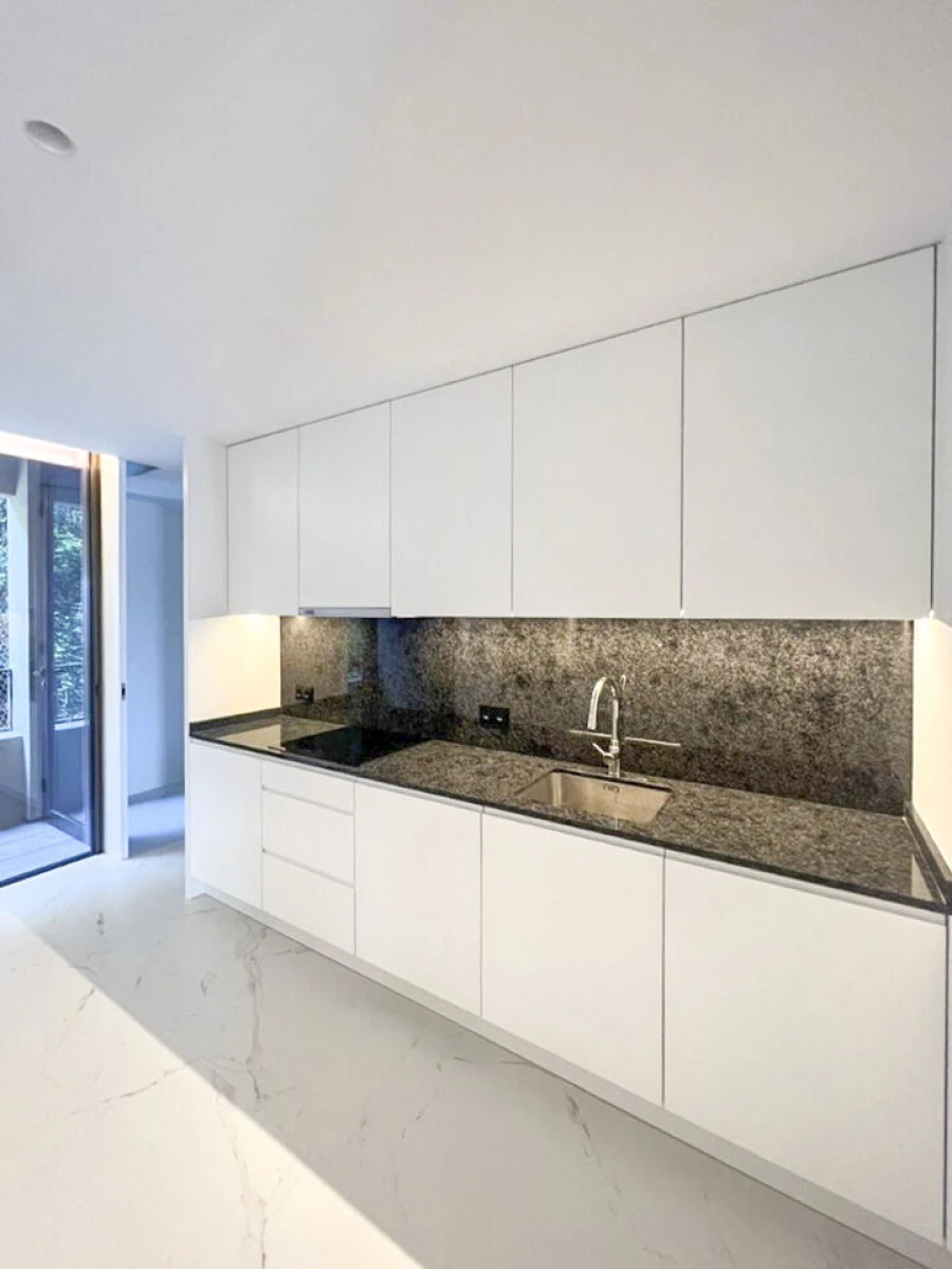 Apartamento T4 para Venda em Lordelo do Ouro e Massarelos Foto 8