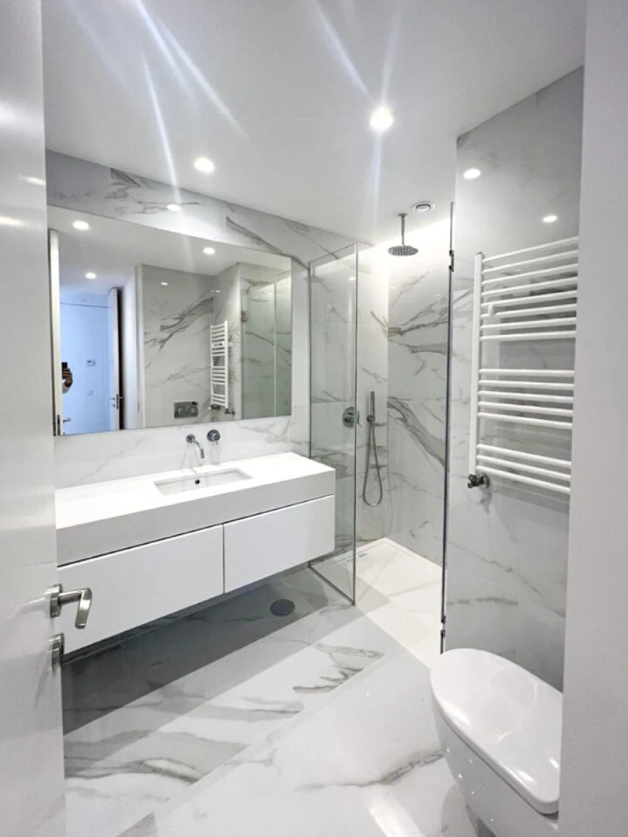 Apartamento T4 para Venda em Lordelo do Ouro e Massarelos Foto 14