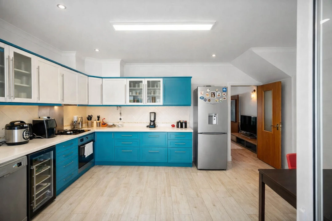 Moradia T5 para Venda em Estômbar e Parchal Foto 8