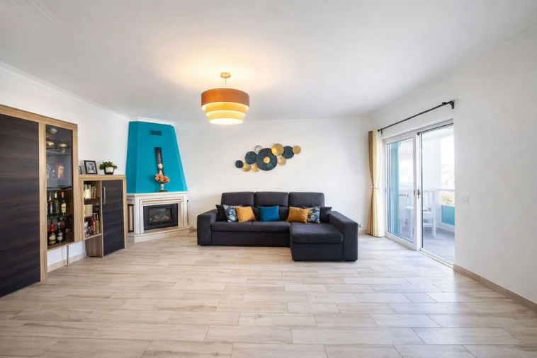 Moradia T5 para Venda em Estômbar e Parchal Foto 6