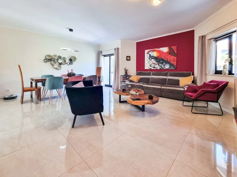 Moradia T5 para Venda em Estômbar e Parchal Foto 6