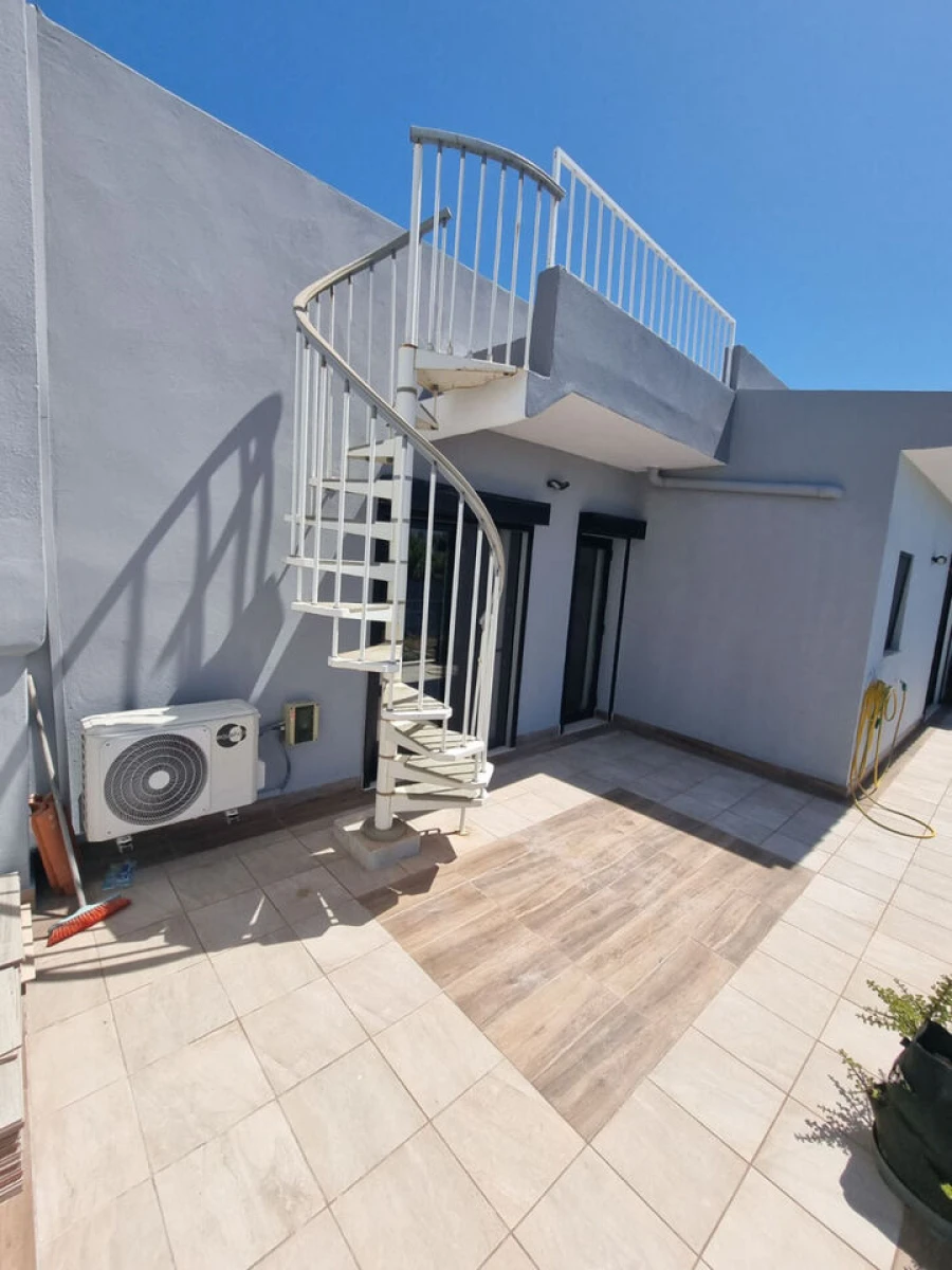 Moradia T5 para Venda em Estômbar e Parchal Foto 57