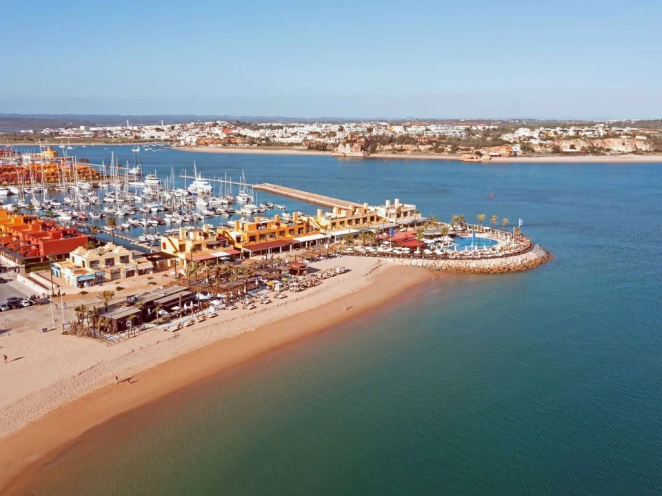 Loja para Venda em Albufeira e Olhos de Água Foto 9