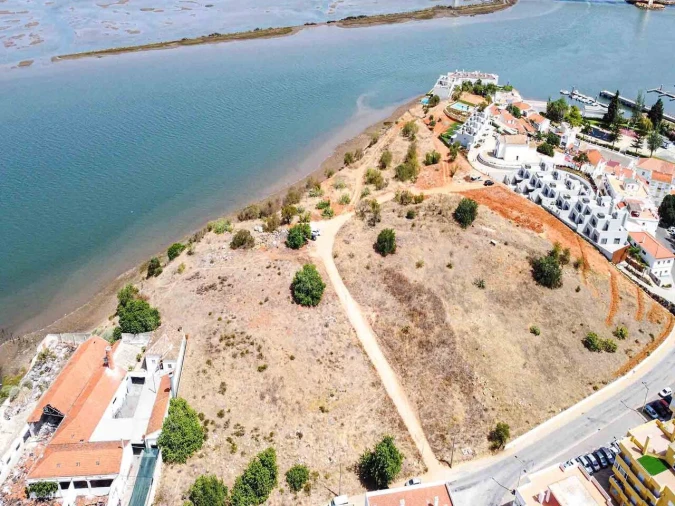 Terreno para Venda em Estômbar e Parchal Foto 2