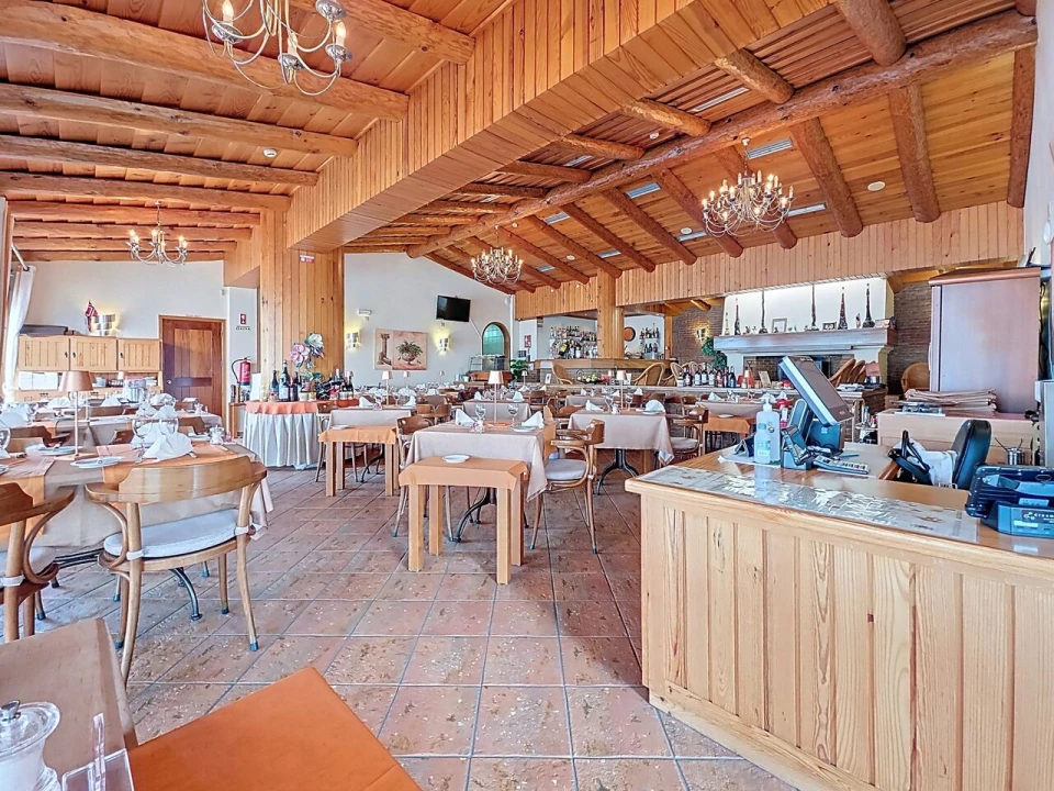 Loja para Venda em Porches Foto 18