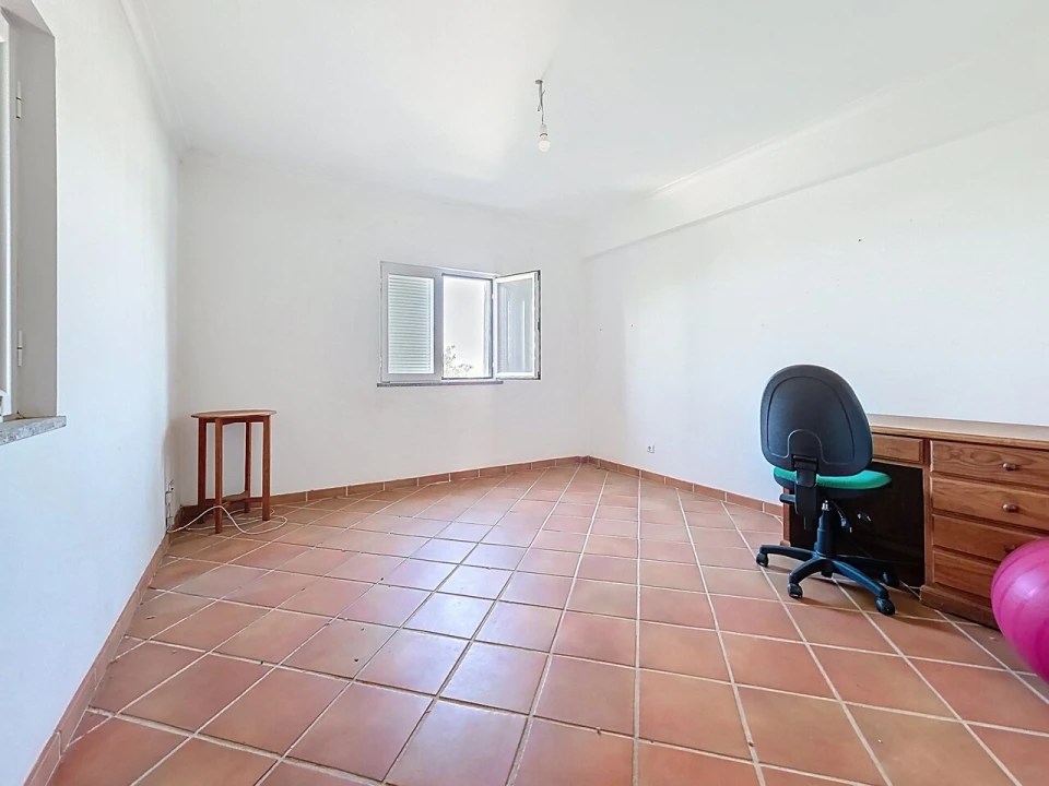 Moradia T5 para Venda em Estômbar e Parchal Foto 13