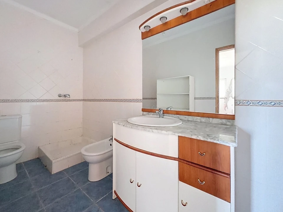 Moradia T5 para Venda em Estômbar e Parchal Foto 16