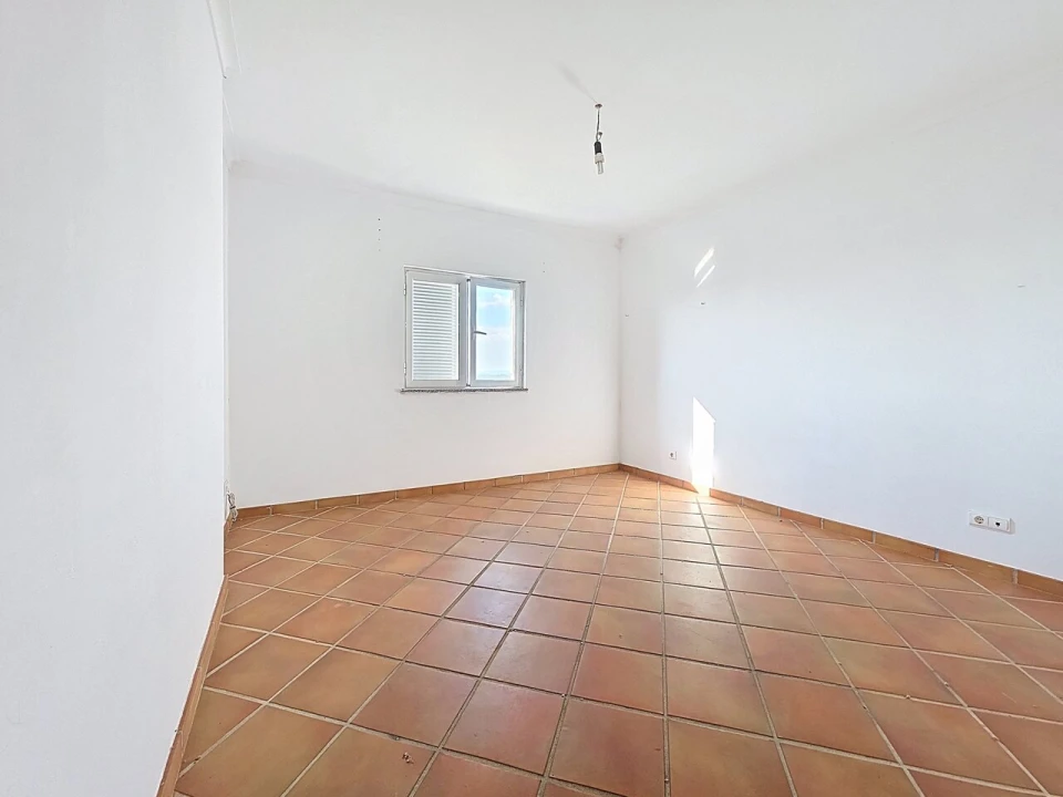 Moradia T5 para Venda em Estômbar e Parchal Foto 49