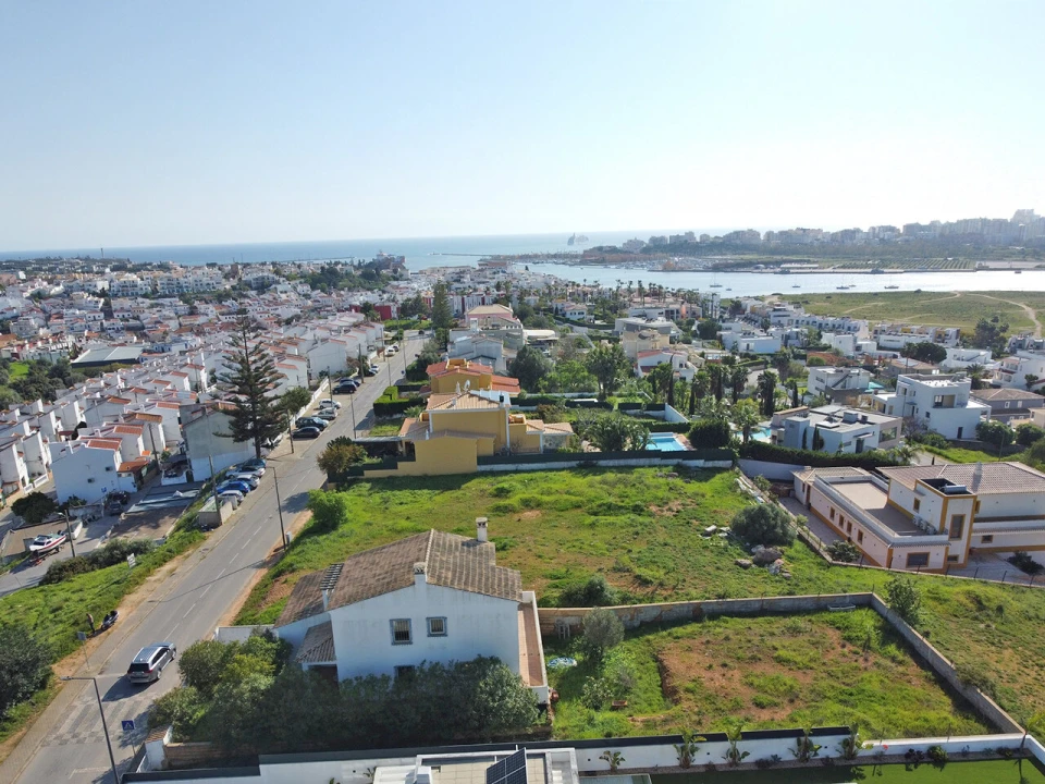 Moradia T5 para Venda em Estômbar e Parchal Foto 37