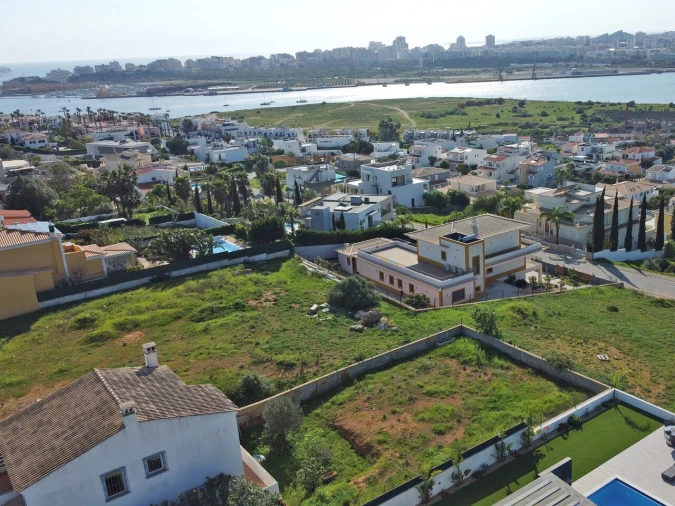 Moradia T5 para Venda em Estômbar e Parchal Foto 38