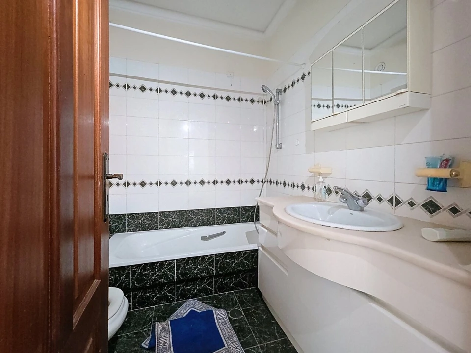 Apartamento T4 para Venda em Areeiro Foto 18