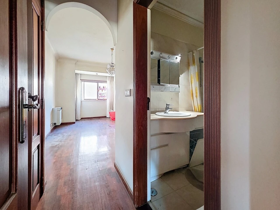 Apartamento T4 para Venda em Areeiro Foto 19
