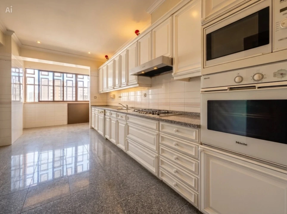 Apartamento T4 para Venda em Areeiro Foto 8