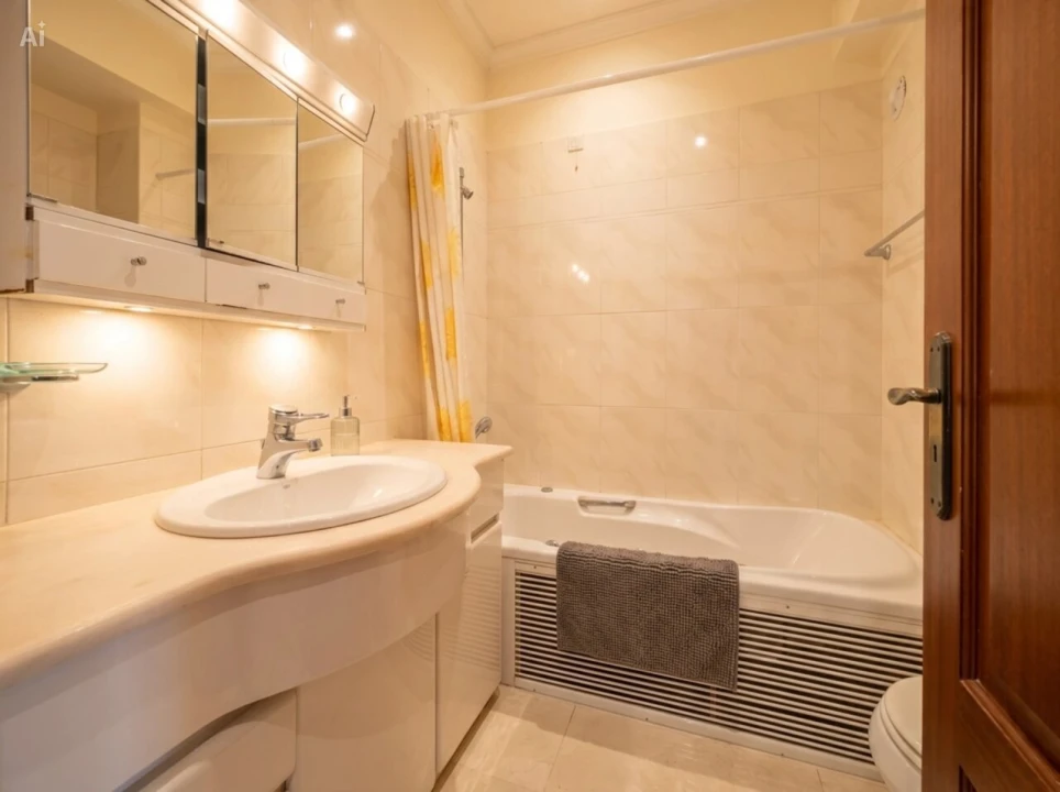 Apartamento T4 para Venda em Areeiro Foto 21