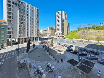 Apartamento T4 para Venda em Areeiro