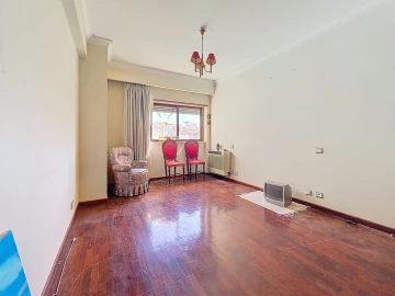 Apartamento T4 para Venda em Areeiro