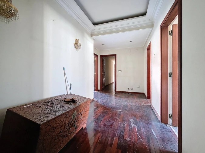 Apartamento T4 para Venda em Areeiro Foto 8