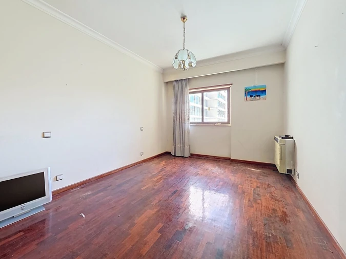 Apartamento T4 para Venda em Areeiro Foto 9