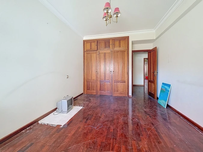 Apartamento T4 para Venda em Areeiro Foto 10