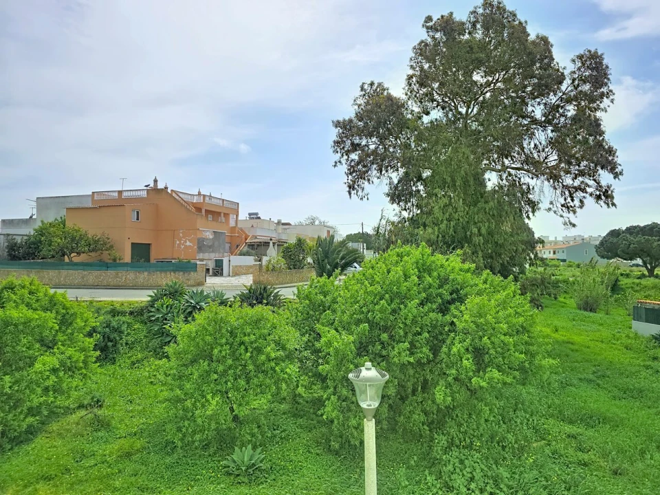 Apartamento T3 para Venda em Estômbar e Parchal Foto 25