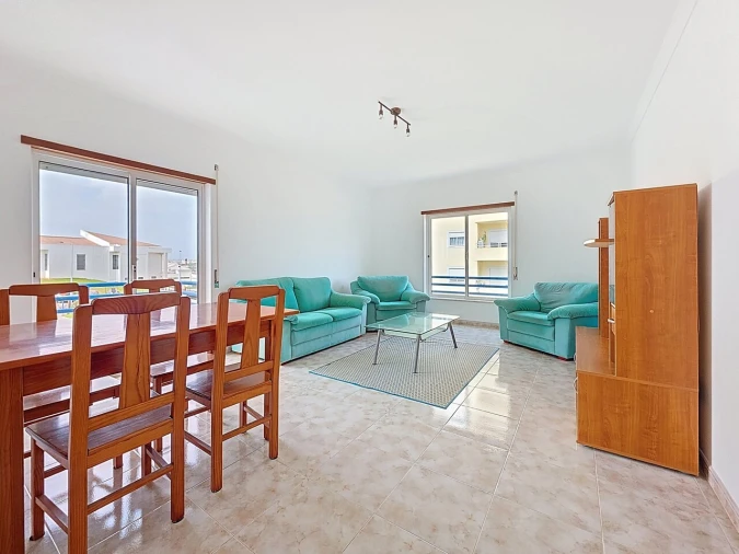 Apartamento T3 para Venda em Estômbar e Parchal Foto 1