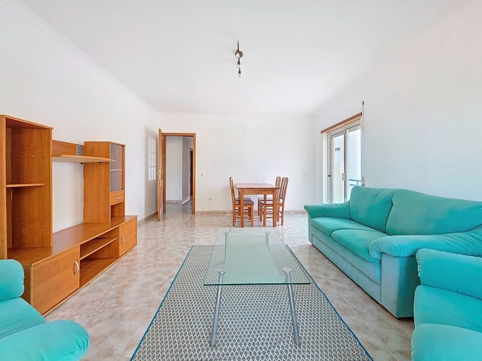 Apartamento T3 para Venda em Estômbar e Parchal Foto 2