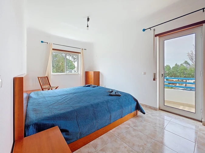 Apartamento T3 para Venda em Estômbar e Parchal Foto 13