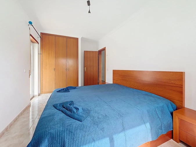 Apartamento T3 para Venda em Estômbar e Parchal Foto 14