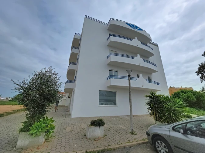 Apartamento T3 para Venda em Estômbar e Parchal Foto 29